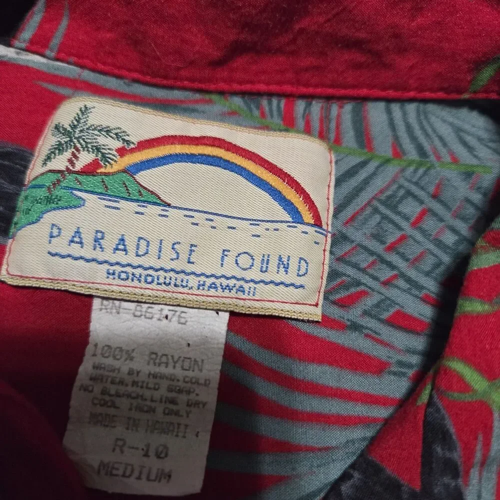 VTG Paradise Found Magnum PI Hawaiian Shirt Red Parrot Print Tom Selleck Mens M